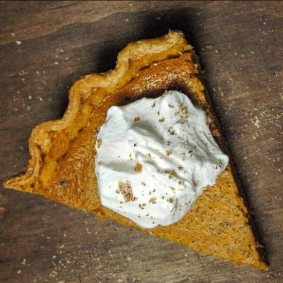 Easy Homemade Pumpkin Pie