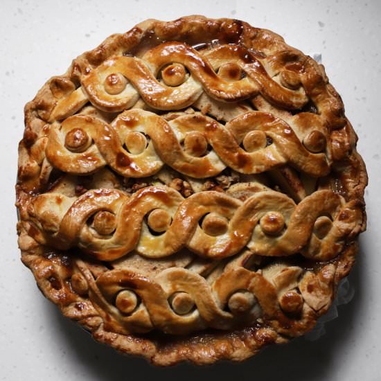 cardamom apple walnut pie