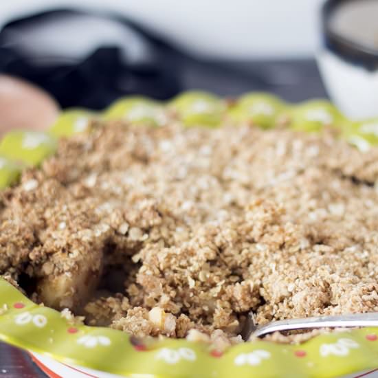Apple and cinnamon crumble