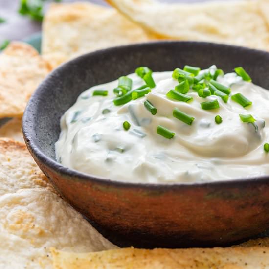 sour cream and chive dip