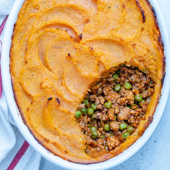 HEALTHY SWEET POTATO SHEPHERD’S PIE