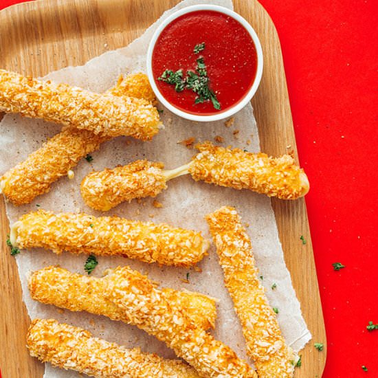 Air Fryer Mozzarella Sticks