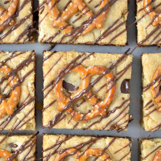 Chocolate and Pretzel Cookie Bars