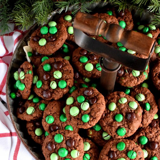 Mint Chocolate M&M Cookies