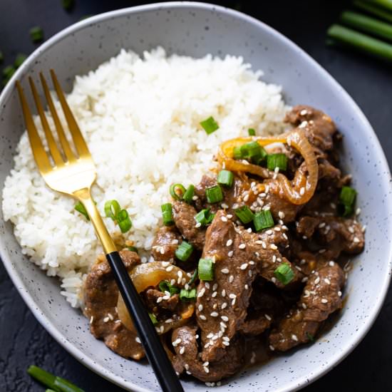Ginger Beef and Onion Bowls