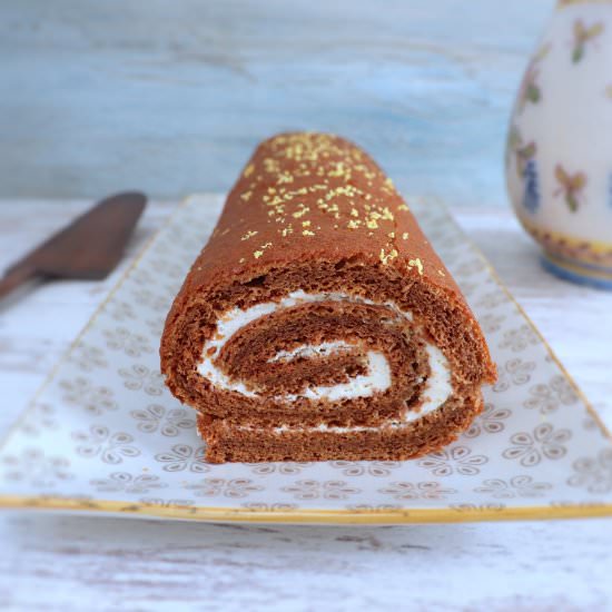 Roll cake filled with whipped cream