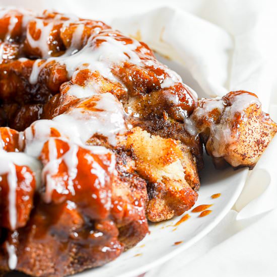Cinnamon Roll Monkey Bread