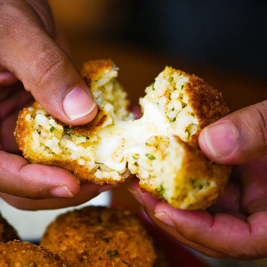 Arancini (Stuffed Rice Balls)