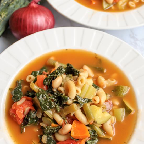 Classic vegan minestrone soup