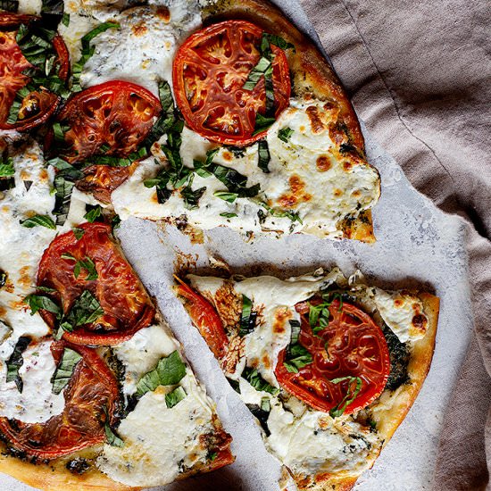 Best Caprese Pizza Recipe