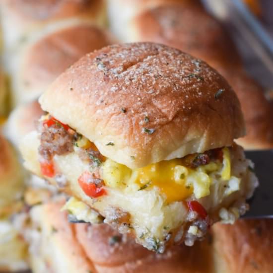 Hawaiian Roll Breakfast Sliders