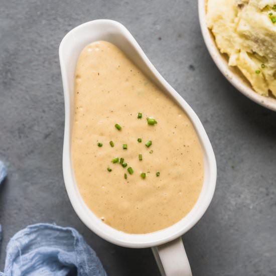 Quick & Easy Vegan Gravy
