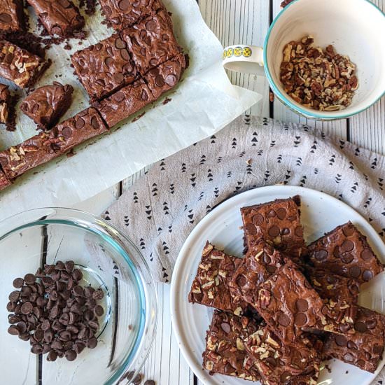 Fudgy Chocolate Cookie Bars