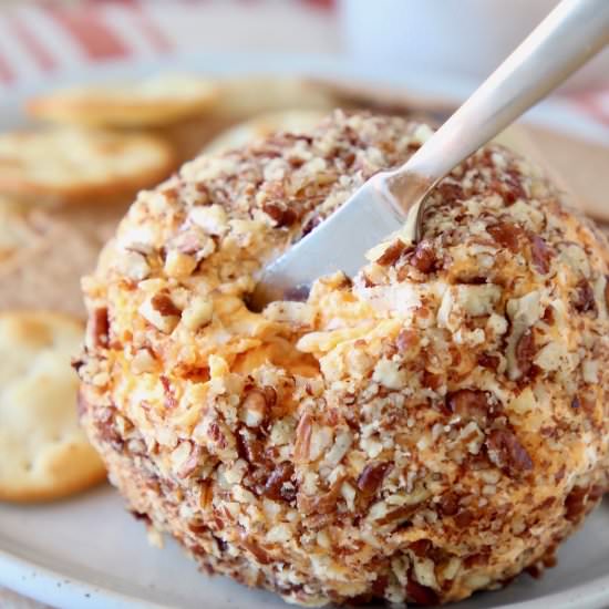 Buffalo Cheddar Cheese Ball