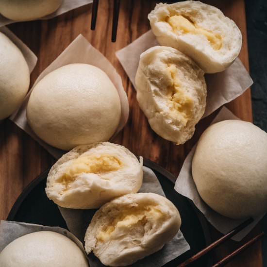 Chinese Steamed Custard Buns