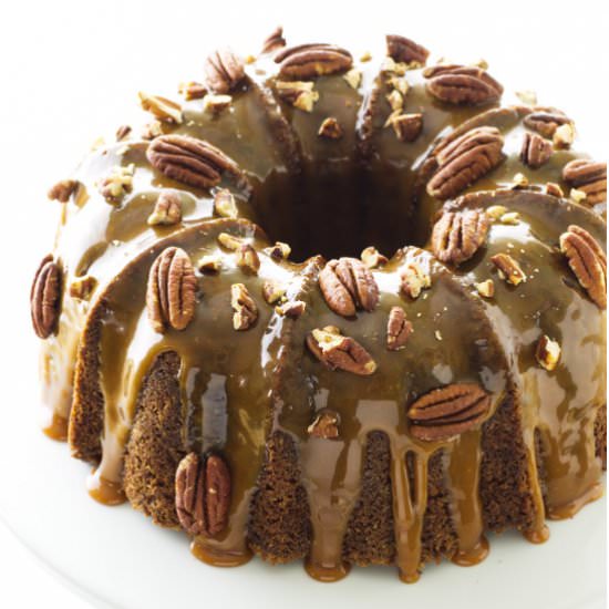 Caramel apple cake