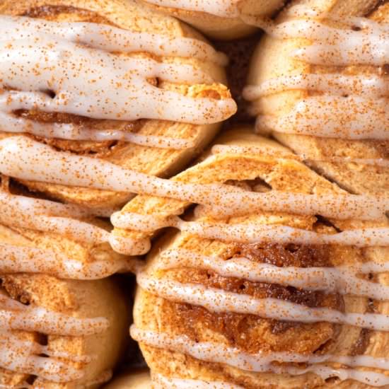 How to Make Cinnamon Buns