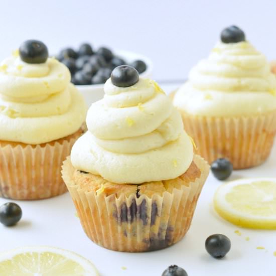 Keto Lemon Cupcakes
