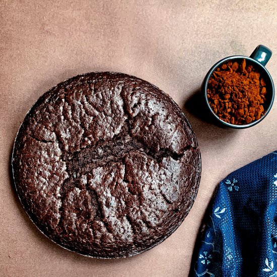 Simple vegan chocolate cake