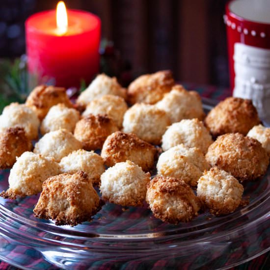 Coconut & Sesame Seed Macaroons