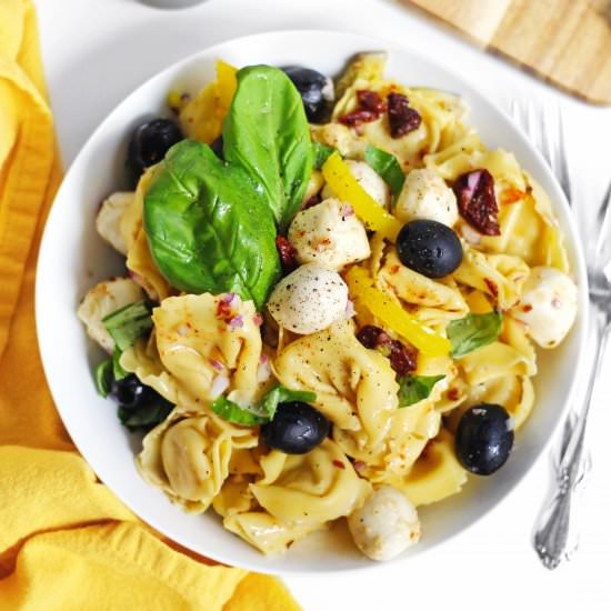 Italian tortellini pasta salad