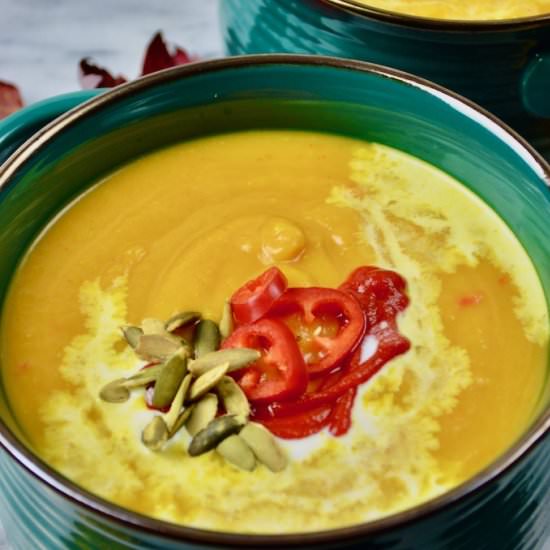 SPICY THAI PUMPKIN SOUP