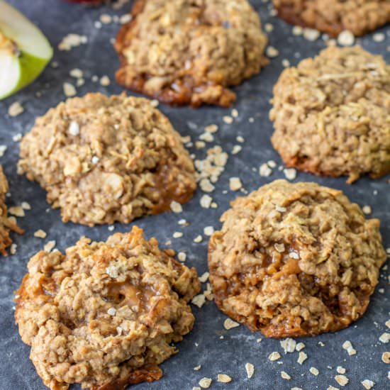 Caramel Apple Oatmeal Cookies