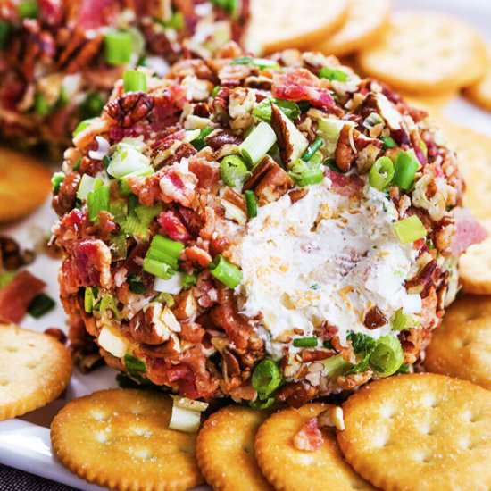 Easy and Delicious Cheese Ball