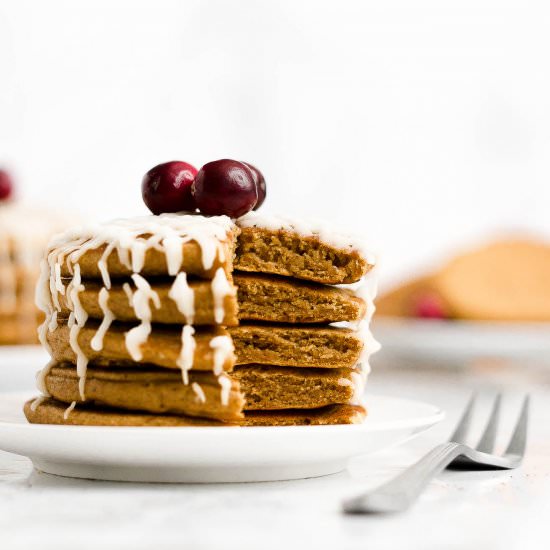 Healthy Gingerbread Pancakes