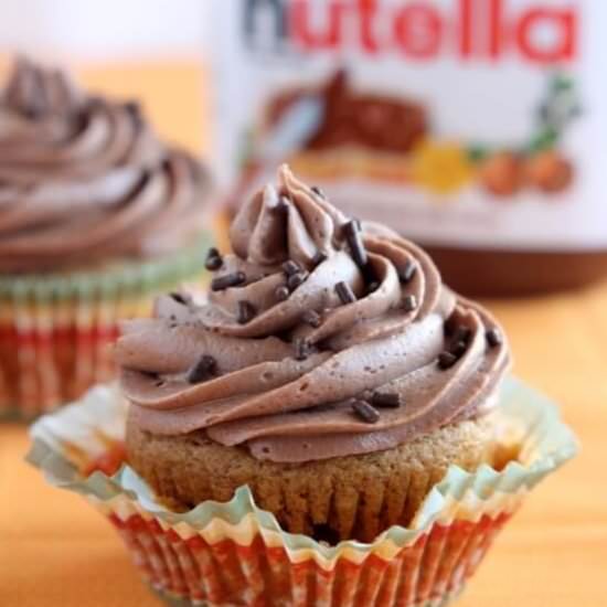 Pumpkin Cupcakes / Nutella Frosting