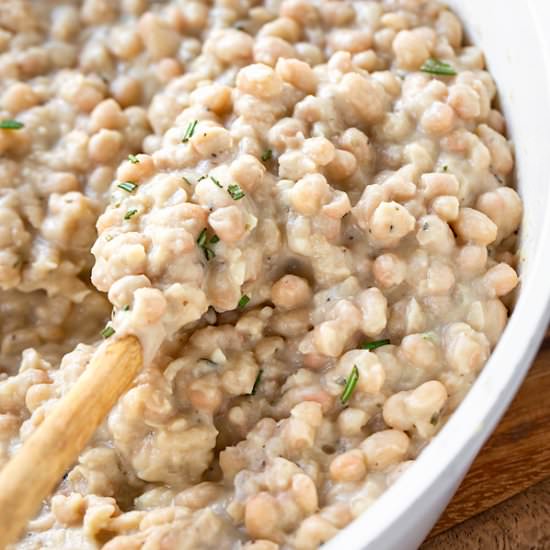 White Beans with Rosemary & Thyme