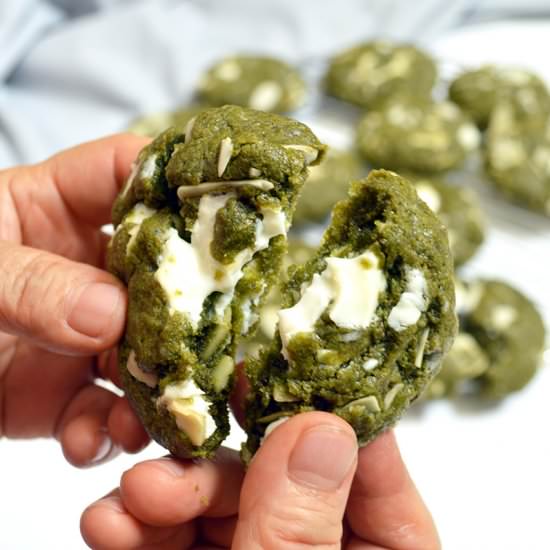 Almond White Choco Matcha Cookies