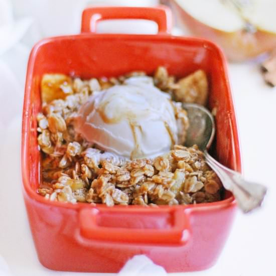 Vegan apple crisp for one