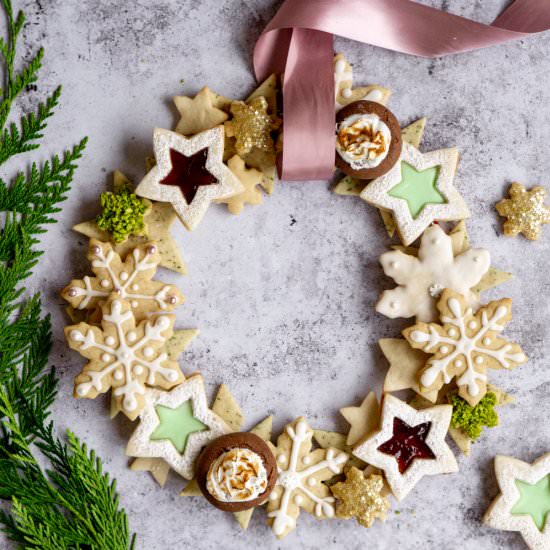 Christmas cookie wreath
