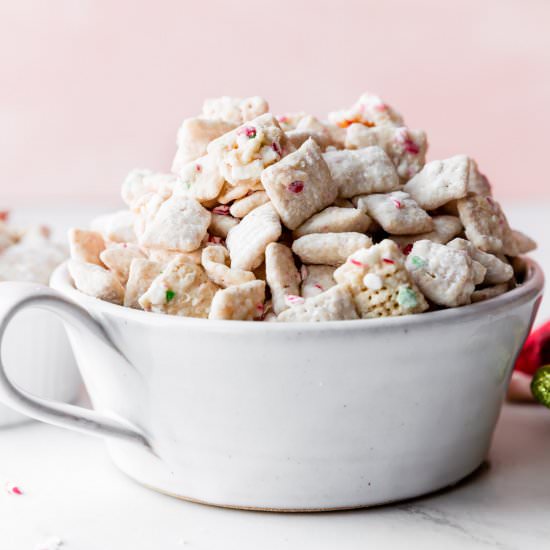 Peppermint Crunch Puppy Chow