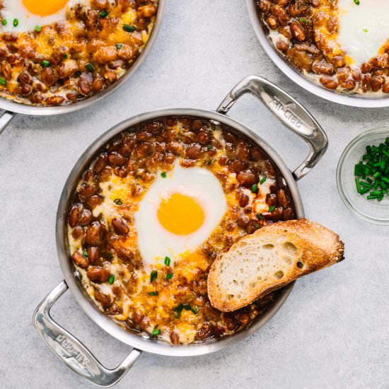 4-ingredients egg and baked beans
