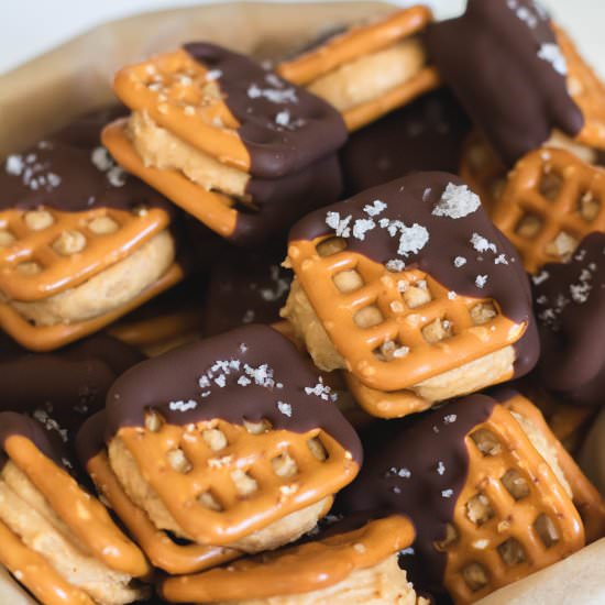 Peanut butter buckeye pretzel bites