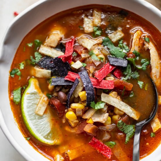 easy chicken tortilla soup