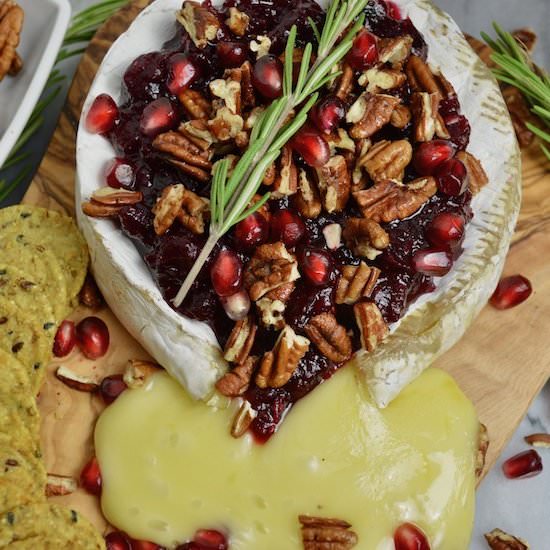 BAKED BRIE