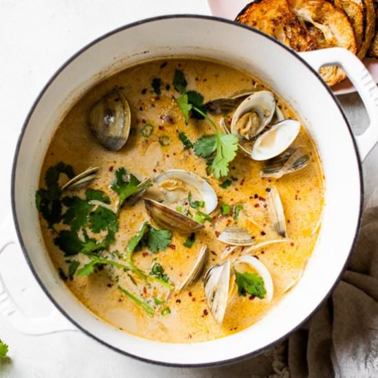 Coconut Broth Clams with Lemongrass