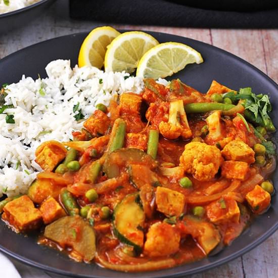 Tomato vegetable curry