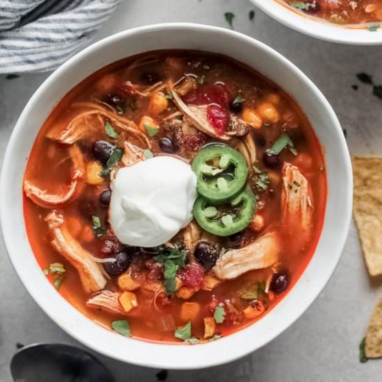 Slow Cooker Chicken Enchilada Soup!