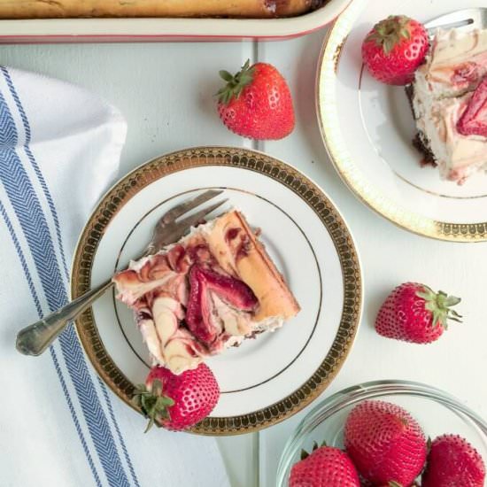 Brownie Strawberry Cheesecake