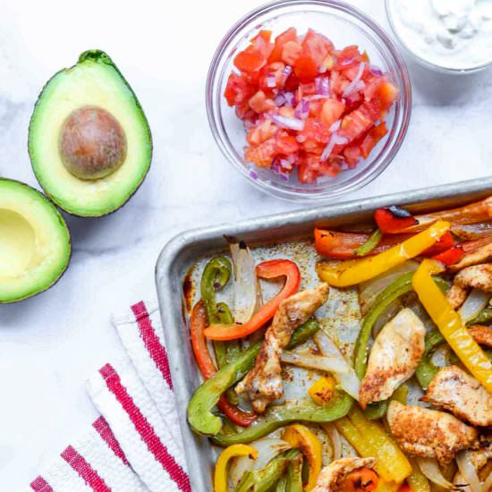 Easy Sheet Pan Chicken Fajitas