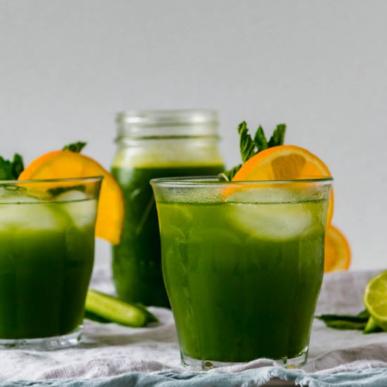 Sangria Verde: Green Juice Cocktail