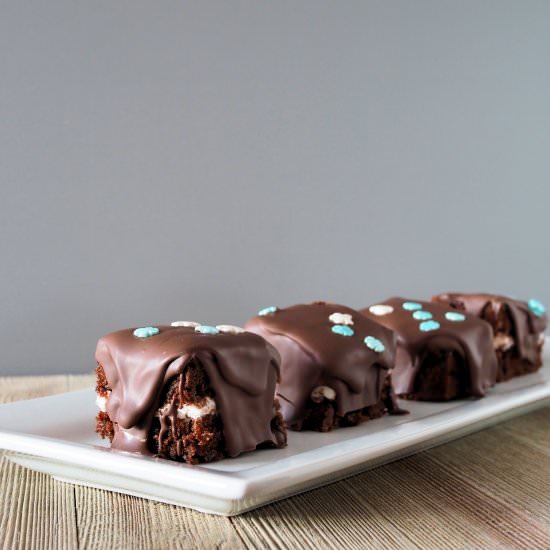 Chocolate Peppermint Snack Cakes