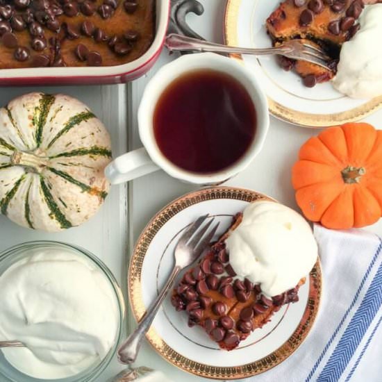Pumpkin Butterfinger Brownie Bars