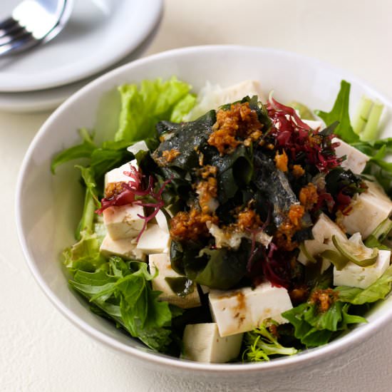 Tofu and Seaweed Salad with Ginger