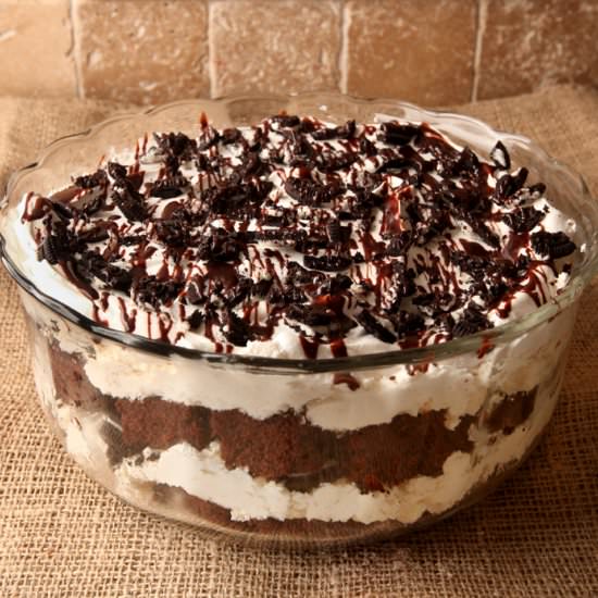 Chocolate Cookie Cheesecake Trifle
