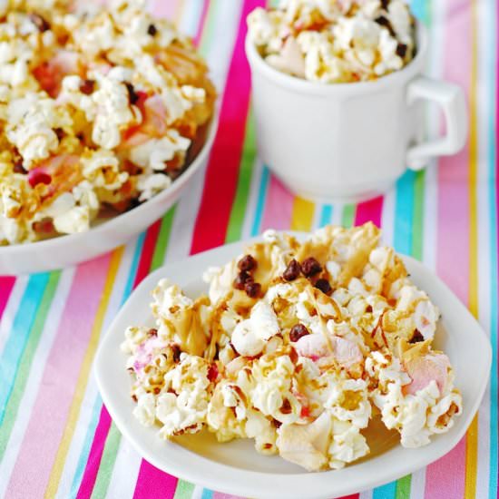 PEANUT BUTTER S’MORES POPCORN